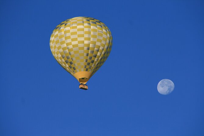 1 Hour Standard Flight at GOREME OVER - Breakfast, certificate, and the champagne finish