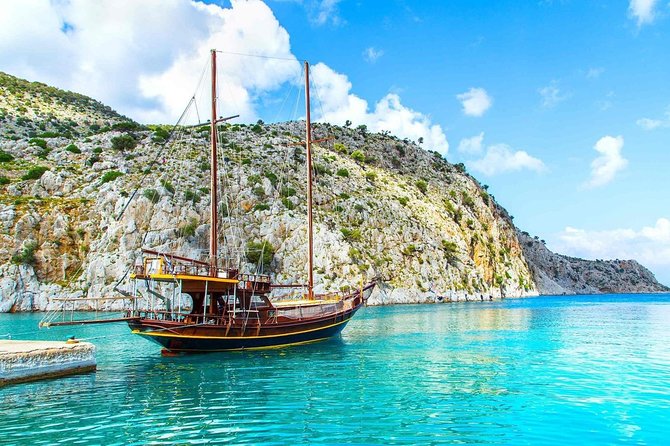 12 Island Boat Trip from Fethiye - Leaving Fethiye for Gocek Bay