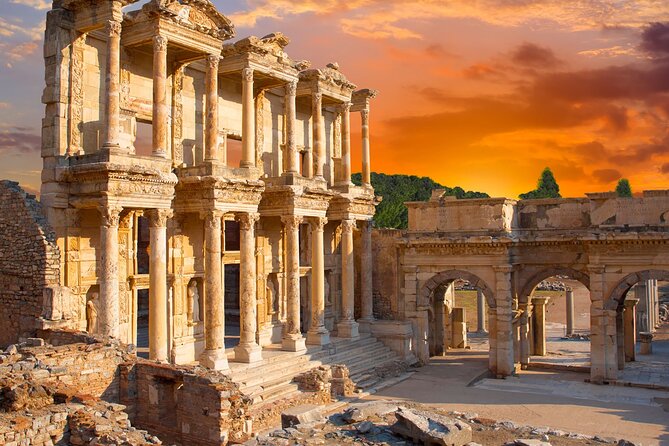 2 Days-Ephesus&Pamukkale Tour from-to Istanbul - Overnight in Kusadasi