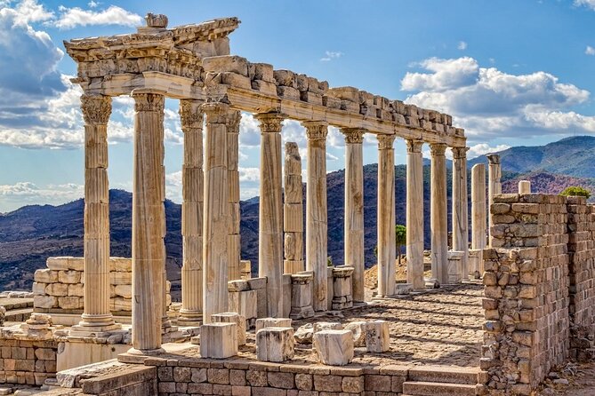 2-Days Gallipoli Troy Pergamon Acropolis Tour From Istanbul to Kusadasi - Who will enjoy this two-day tour most