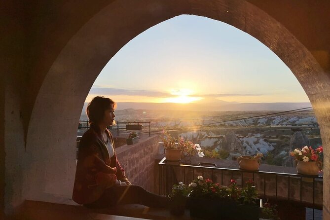 2 Days Private Cappadocia Tour with Professional Guide & Driver - Ortahisar Castle: a quick look at a rock fortress