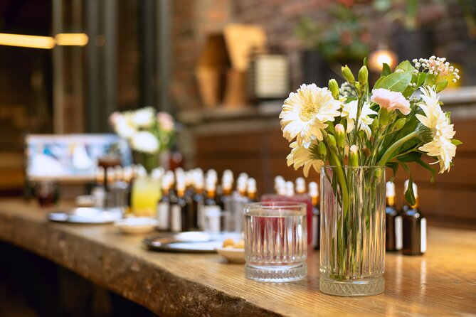 2 Hours Perfume Making Workshop in Istanbul - Tea, cookies, and conversation about Istanbul