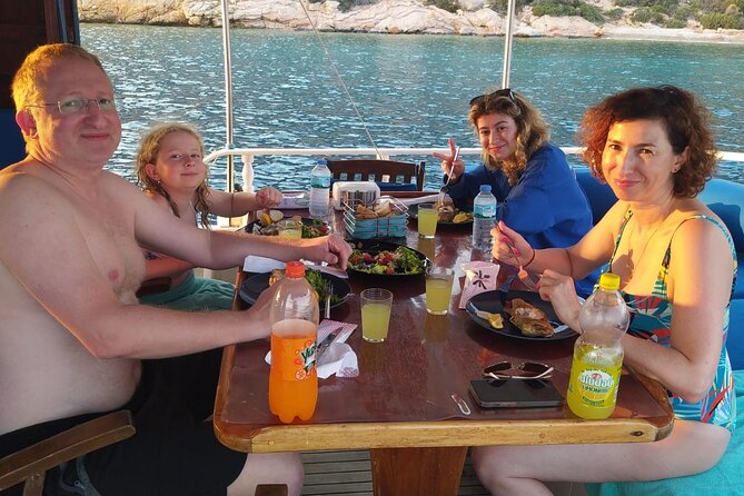 3-Hour Private Sunset Boat Tour With Dinner in Bodrum - Setting out from Bodrum’s Kumbahçe pier