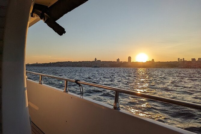 Afternoon Bosphorus Cruise Luxury Yacht with Professional Guide - Çırağan Palace and the Story of Ottoman Power