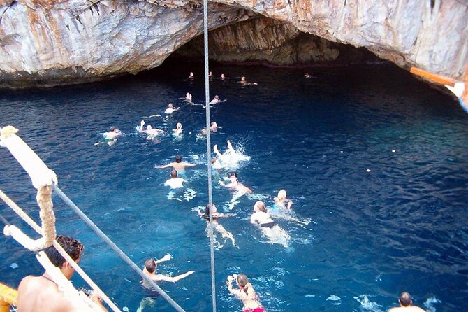 Alanya All Inclusive Pirate Boat Trip With Hotel Transfer - Coastal views, caves, and Alanya from the water