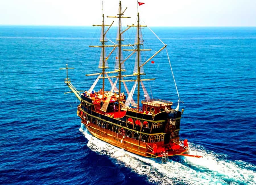 Alanya: Biggest Pirate Boat Tour with Soft Drinks and Lunch - Cleopatra Beach and the open sea
