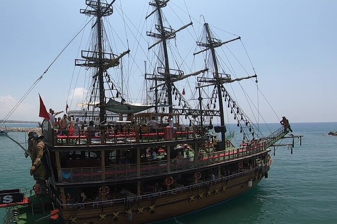 Alanya Catamaran Boat Tour with Lunch, Soft Drinks & Transfer - Sailing beneath Alanya Castle