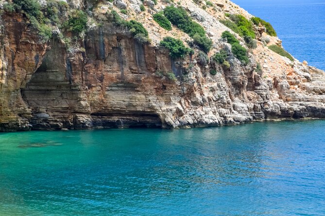 Alanya Catamaran Boat Trip incl. Lunch and drinks - Alanya’s landmarks from the sea