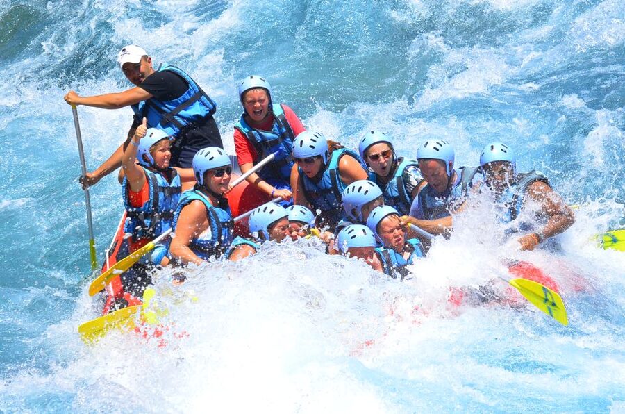 Alanya: Full Day Whitewater rafting with lunch and transport - The guides make the difference