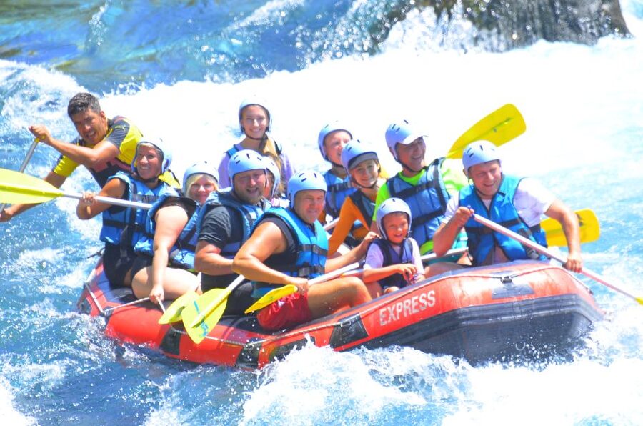 Alanya: Full Day Whitewater rafting with lunch and transport - Safety briefing and getting ready