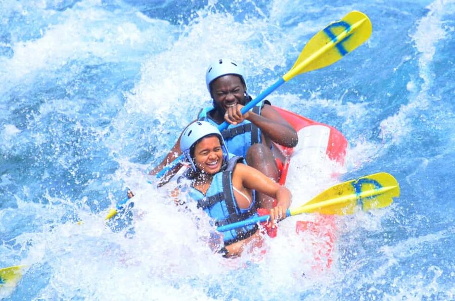 Alanya: Full Day Whitewater rafting with lunch and transport - Riverside lunch and the final run