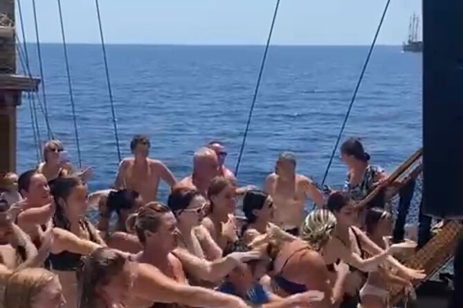 Alanya King of Vikingen All Inclusive Boat Tour - What the boat facilities mean in practice