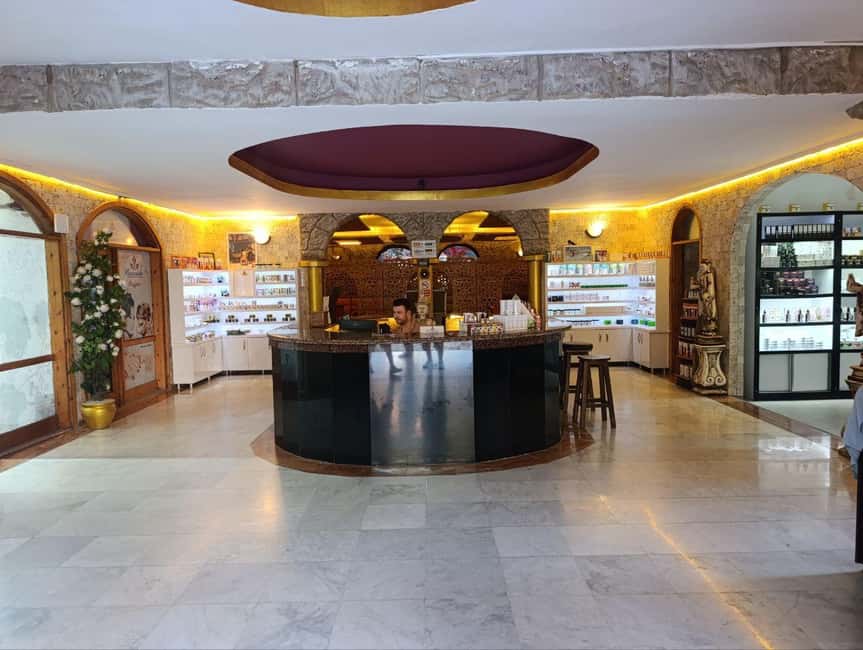 Alanya: Legendary Turkish Bath with Wine and Fruit Plate - Warm shower and the wine and fruit plate