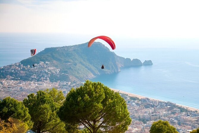 Alanya Paragliding Experience By Local Expert Pilots W/ Transfer - Who Will Enjoy This Flight Most?