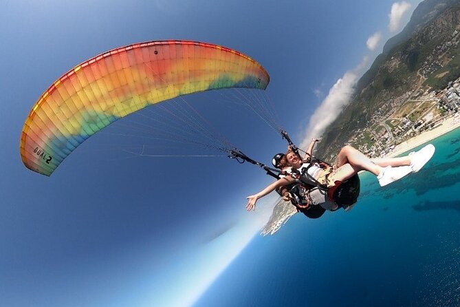 Alanya Paragliding With Experienced Pilot's - Leaving Alanya behind from 700 meters