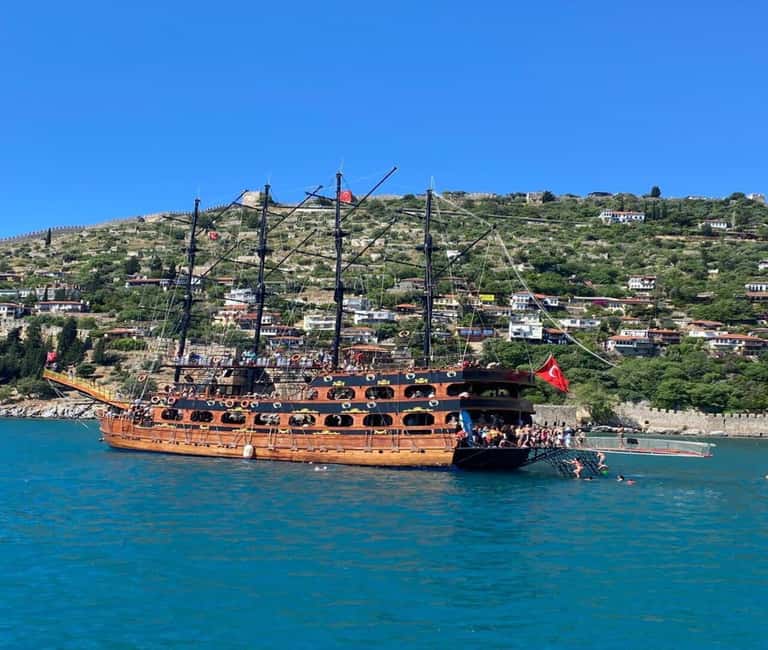 Alanya: Pirate Boat with Lunch and Unlimited Drinks - Bosphorus Cave, Lovers Cave, and Maiden Cave