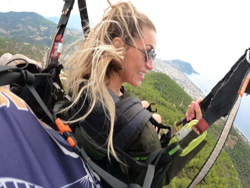 Alanya: Tandem Paragliding Experience with Video Option - What the flight feels like for a first-time flyer