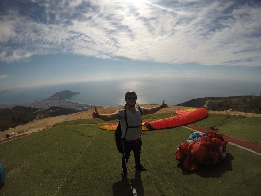 Alanya: Tandem Paragliding from 700m with Meeting or Pick Up - Meeting at Alanya 4 Nolu ASM or choosing hotel pickup