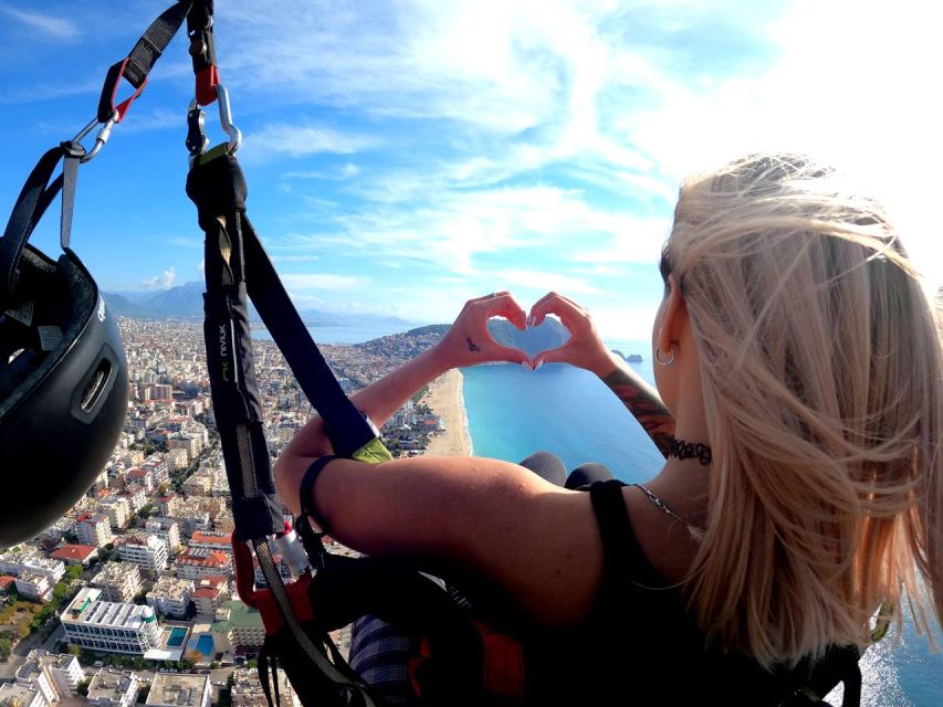 Alanya: Tandem Paragliding with Hotel Pickup - The landing on Cleopatra Beach