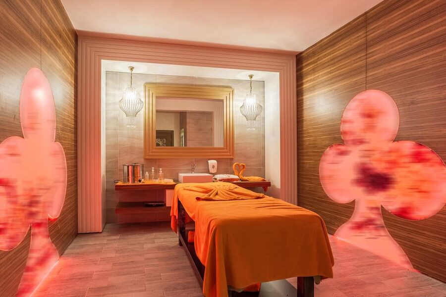 Alanya: Turkish Bath and Massage with Hotel Transfers - The included 20-minute aroma massage