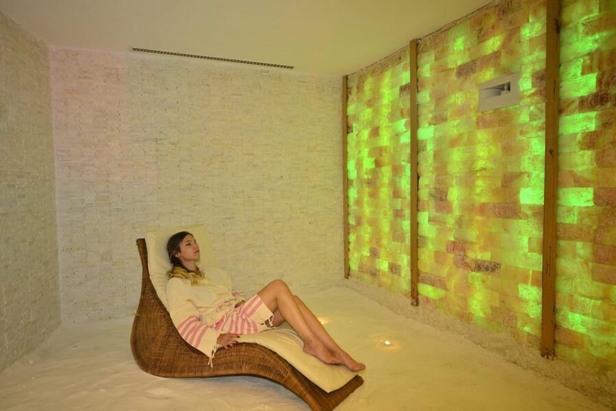 Alanya: Turkish Bath with Foam and Aromatherapy Massages - Foam massage and aromatherapy oil treatment
