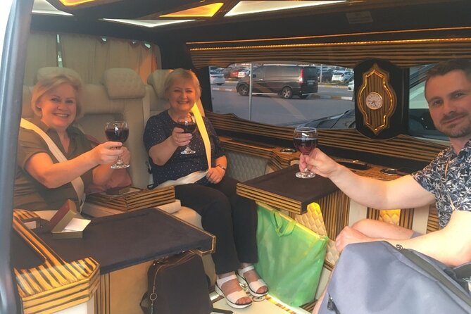 Antalya Airport Vip Private Transfer With Meet Transfer - What the Mercedes minivan means in practice