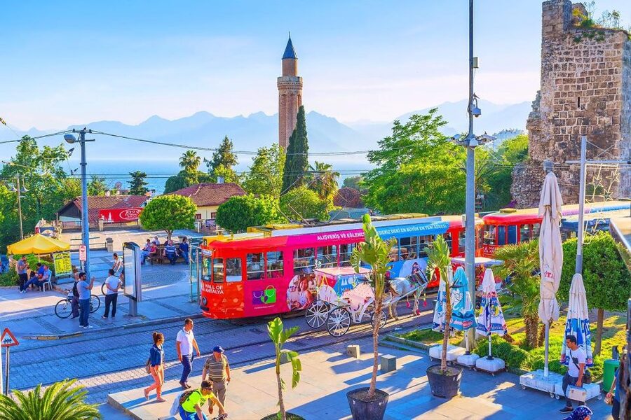 Antalya: Guided Old Town Tour with Boat Trip and Lunch - Seeing Antalya from the old harbor
