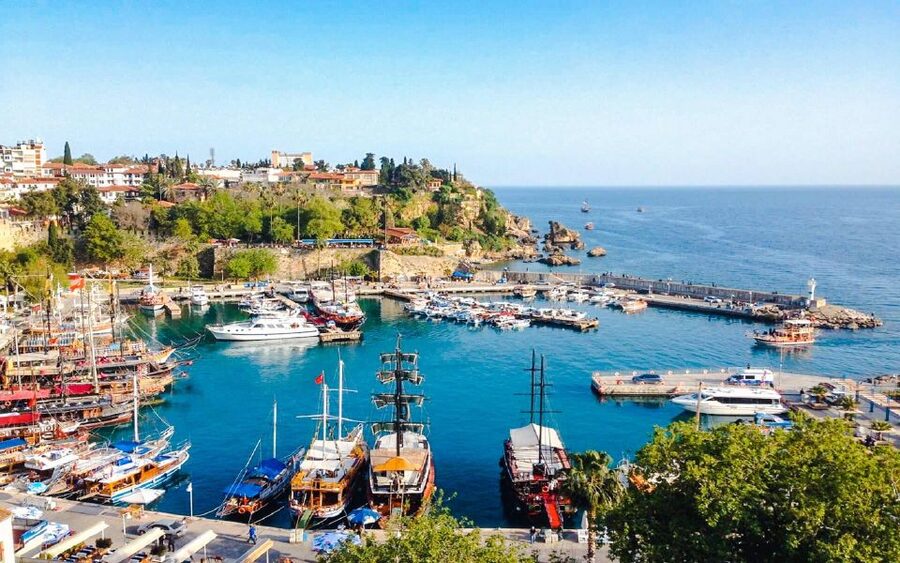 Antalya: Guided Old Town Tour with Boat Trip and Lunch - Lunch in Kaleiçi
