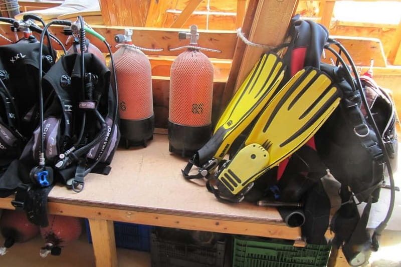 Antalya/Kemer: 2 Dives Scuba Diving Trip with Lunch - Akvaryum Koyu: the first underwater session