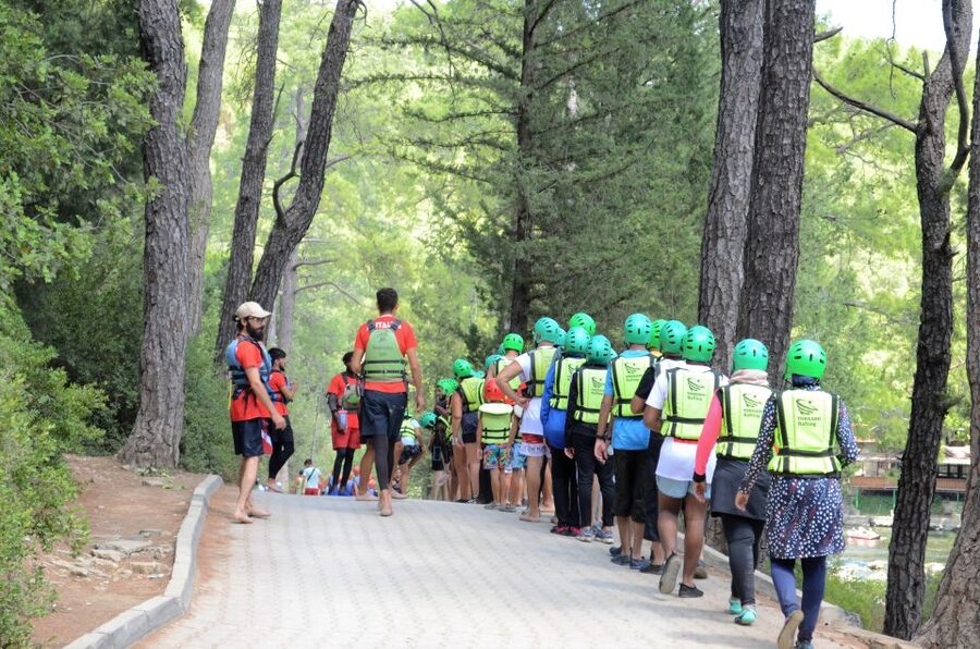 Antalya/Kemer: Koprulu Canyon Whitewater Rafting with Lunch - Ten rapids and plenty of teamwork