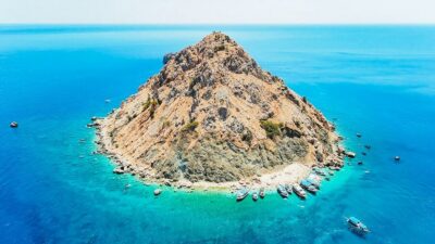 Suluada Island Small-Group Boat Tour w/ Lunch
