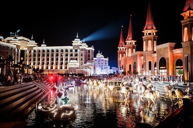 Antalya Land of Legends Night Show With Boat Parade - The boat parade and light show
