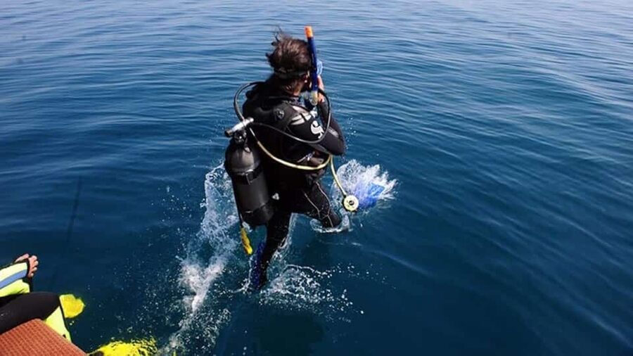 Antalya Scuba Diving Adventure with Expert Diver Option - Lunch and rest on the boat