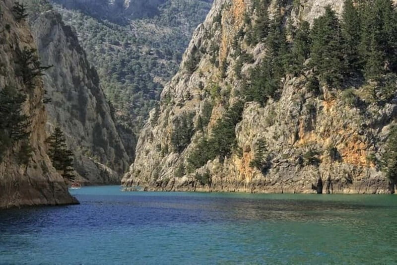 Antalya/Side: Green Canyon Day Trip with Boat Tour and Lunch - Photos, music, and the group-tour atmosphere