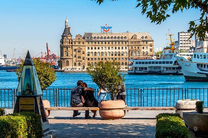 Asian Side of Istanbul: Uskudar and Kadikoy Full Day Walking Tour - Why cross to Istanbul’s Asian side?