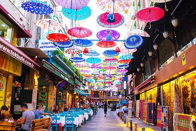 Asian Side of Istanbul: Uskudar and Kadikoy Full Day Walking Tour - Local lunch in Üsküdar