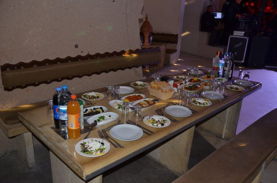 Avanos: Turkish Music and Dance Show with Dinner & Drinks - Mezes, wine, and the first part of dinner