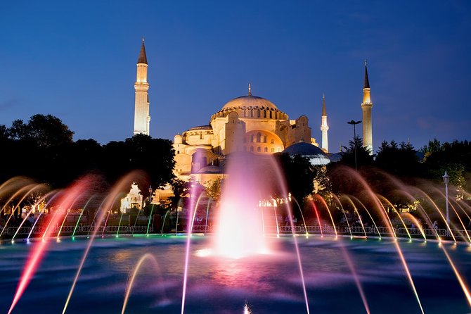 Best of Istanbul in 1 Day - The Blue Mosque and its famous tiles