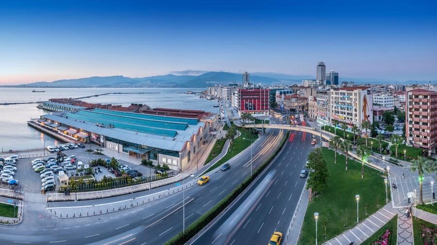Best of Izmir: Private Walking Tour with a Local - Dario Moreno Street and the Asansor viewpoint
