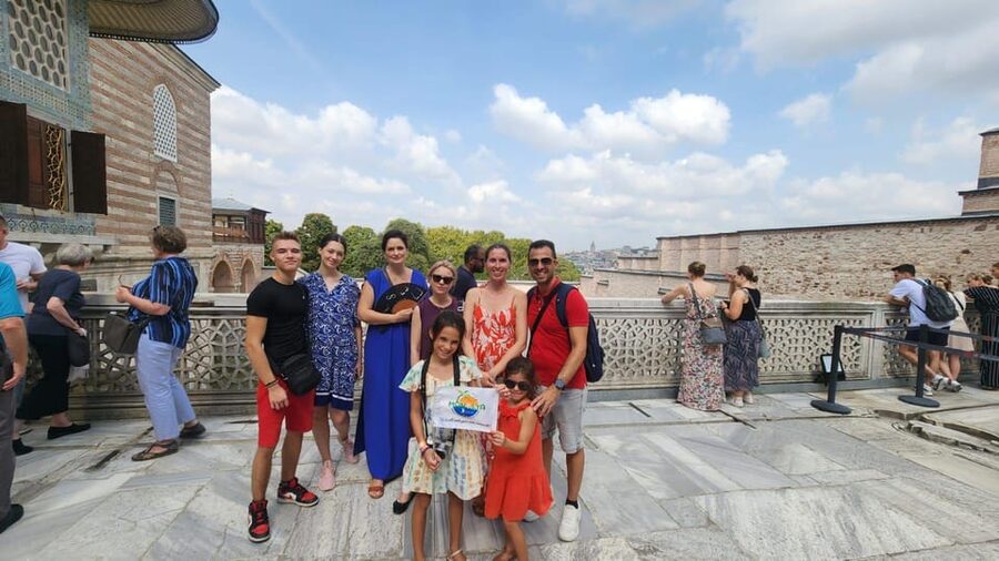 Blue Mosque, Hagia Sophia & Basilica Cistern, Hipodrom Tour - Walking through the Hipodrom