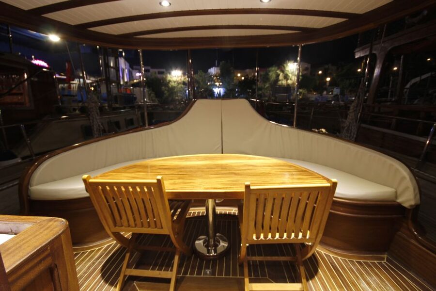 Bodrum: All-day Private Boat Cruise with Lunch - The private atmosphere and onboard staff