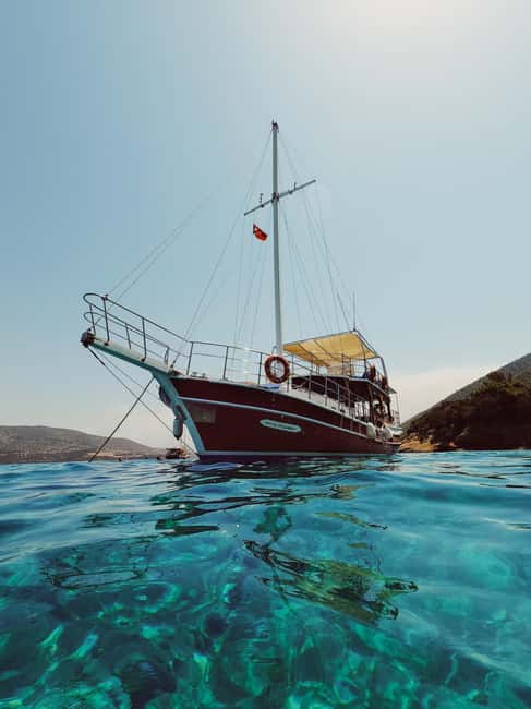 Bodrum: All-day Private Boat Cruise with Lunch - Choosing between the three boat routes