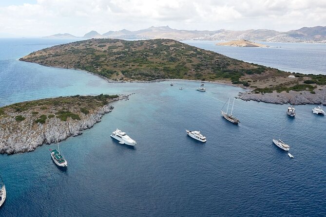 Bodrum Boat Trip With Lunch 11:00 to 17:00 - First swimming stop: Black Island