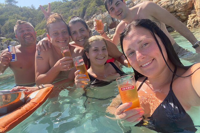 Bodrum Daily Boat Trip / Orak or Black Island - Third bay: fruit and a slower stretch of the afternoon
