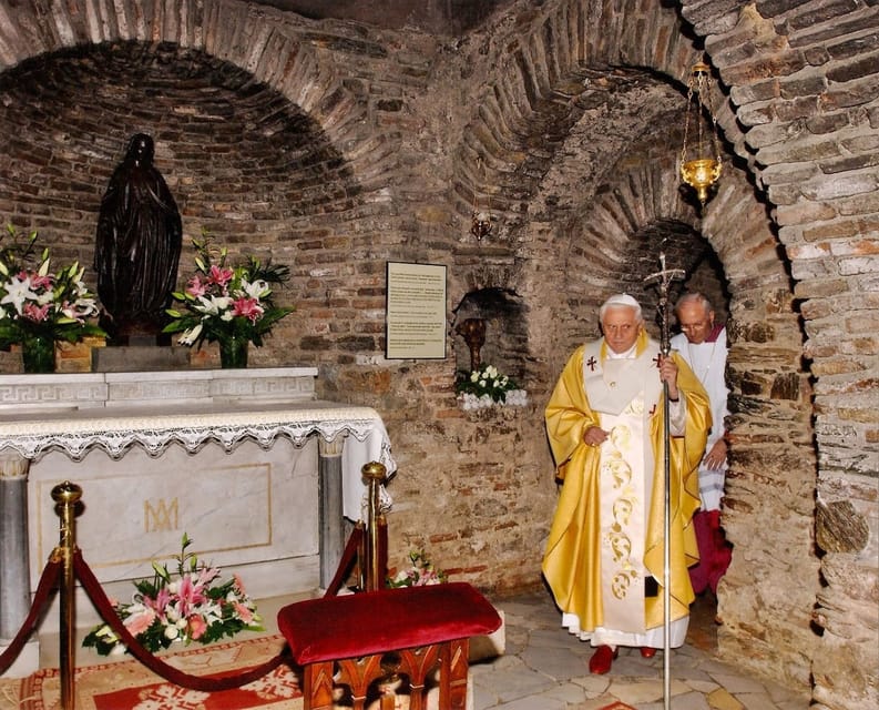 Bodrum: Ephesus, Selcuk, & Virgin Mary House Tour w/ Lunch - Guides, group comfort, and the pace