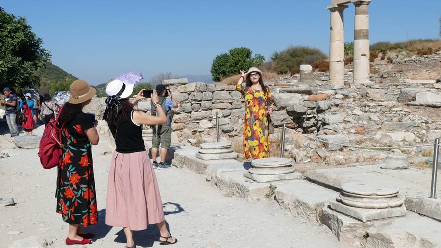Bodrum: Ephesus, Selcuk, & Virgin Mary House Tour w/ Lunch - Early pickup and the three-hour road journey