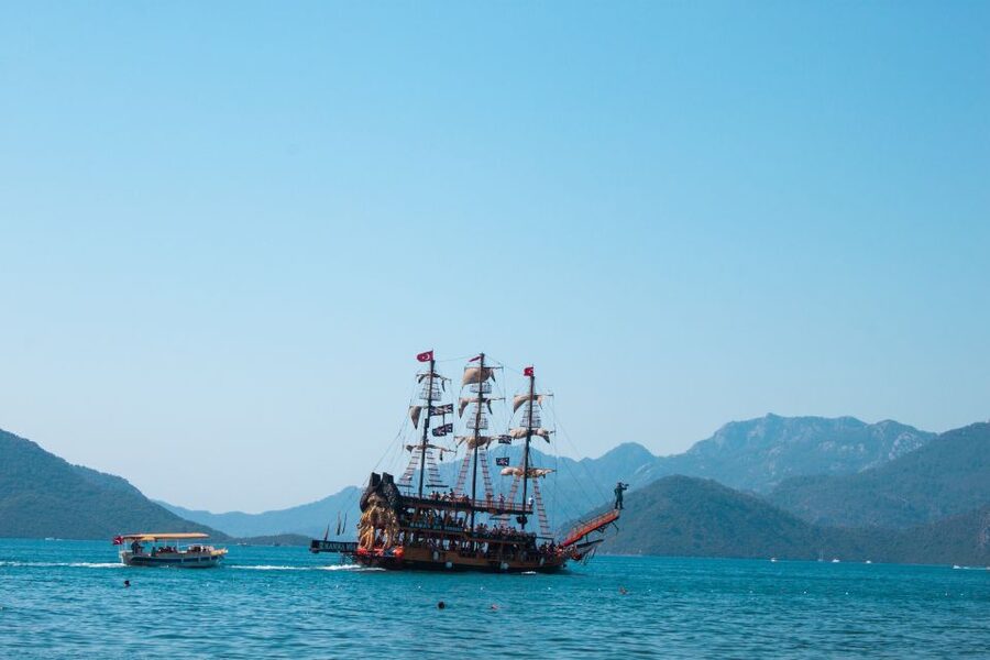 Bodrum: Pirate Boat Cruise with Lunch and Drinks - Six Hours Along the Bodrum Peninsula
