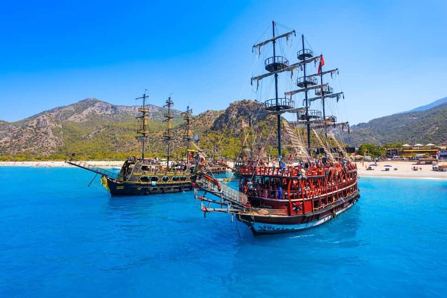 Bodrum: Pirate Boat Cruise with Lunch and Drinks - Setting Sail on a Themed Pirate Boat