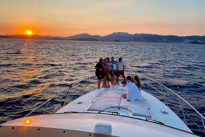 Bodrum Private Motor-Yacht Sunset Tour With Dinner For 3 Hour - Swimming in Aquarium Bay