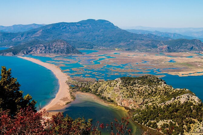 Bodrum Turtle Beach Tour With Mud Baths & King Tombs - A Quiet Breakfast Stop at Gökova